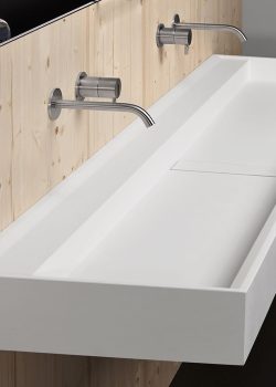 1589441381617_home_page_antonio_lupi_showroom_2017_04_19_canale_01_senza_asciugamanoweb